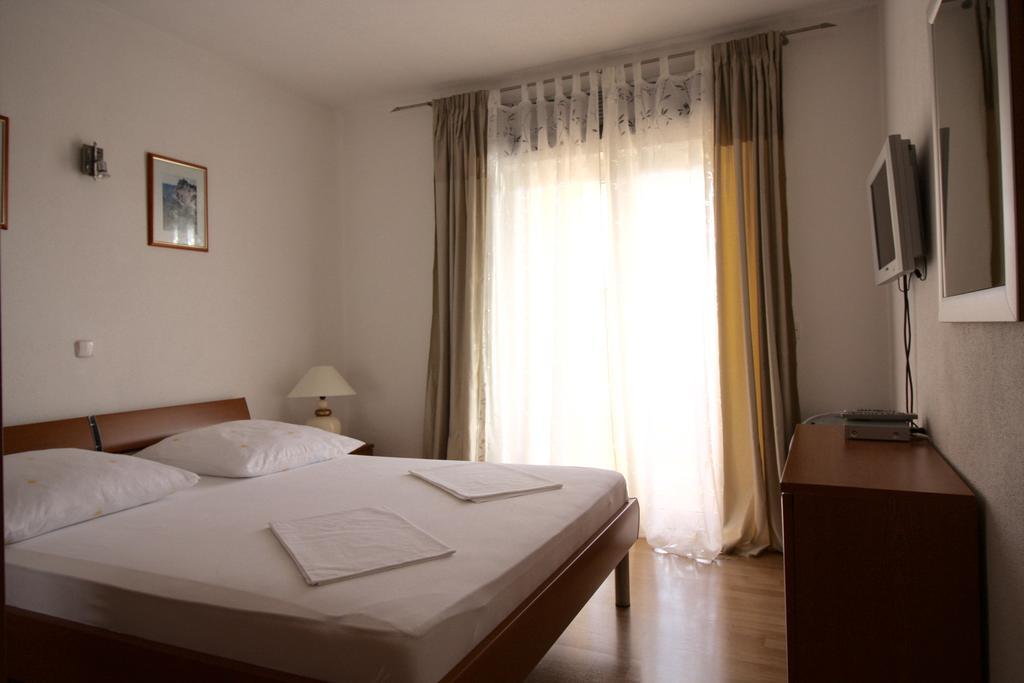 Apartment Dalmatien Traumhaus Makarska Exterior photo