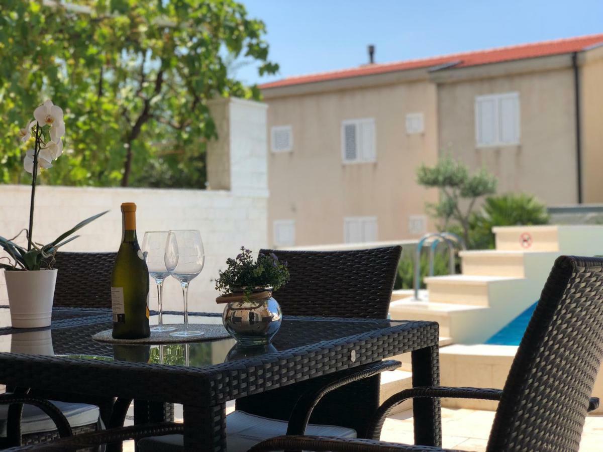 Apartment Dalmatien Traumhaus Makarska Exterior photo