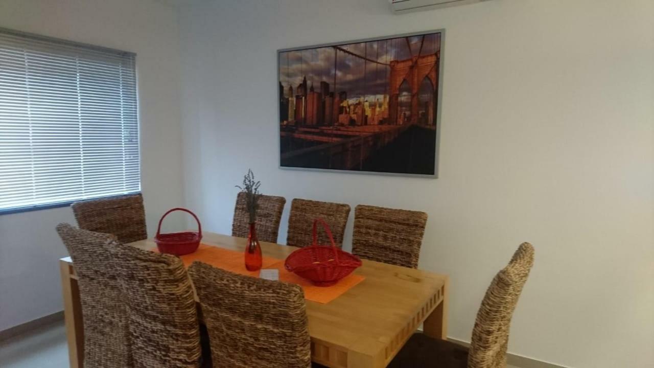 Apartment Dalmatien Traumhaus Makarska Exterior photo